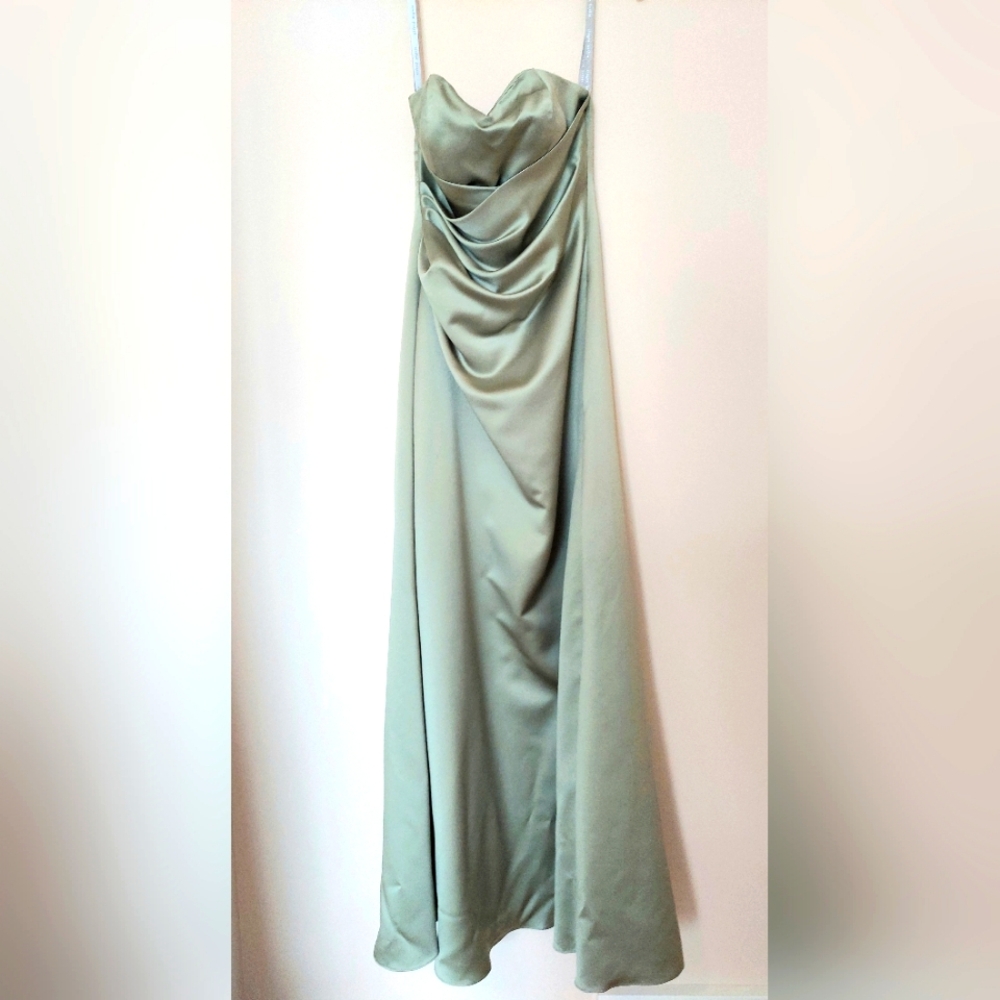 Alfred Angelo evening dress light green colour.